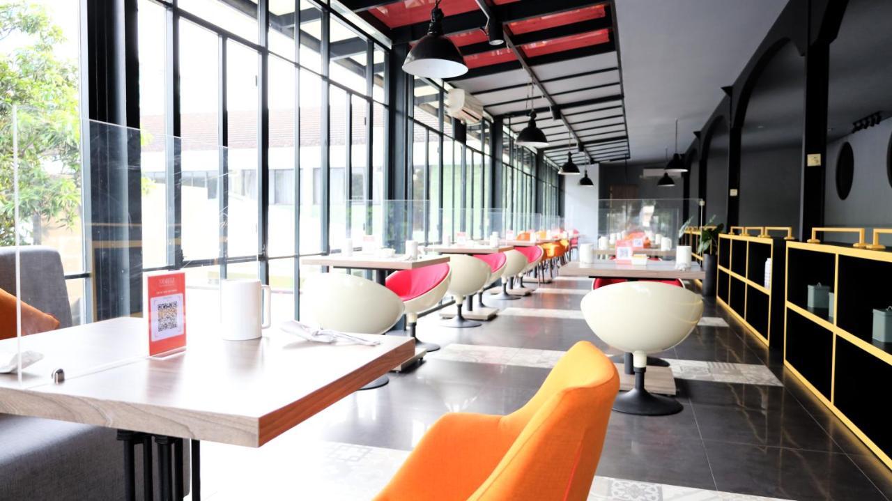 Moritz Hotel Rsab Harapan Kita Jakarta Eksteriør bilde
